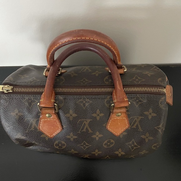 100% Authentic Louis Vuitton Speedy Bag - Picture 2 of 8